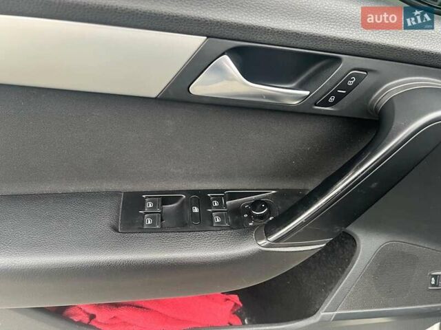 Коричневий Фольксваген Пассат, об'ємом двигуна 1.6 л та пробігом 261 тис. км за 8590 $, фото 24 на Automoto.ua