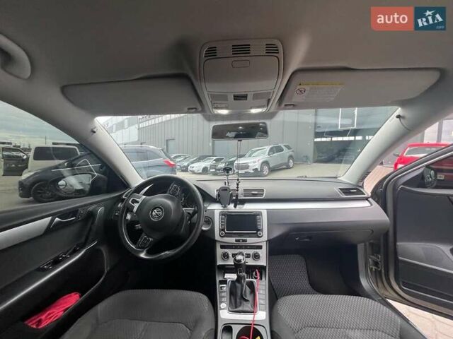 Коричневий Фольксваген Пассат, об'ємом двигуна 1.6 л та пробігом 261 тис. км за 8590 $, фото 21 на Automoto.ua