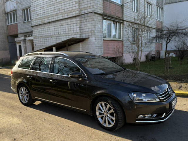 Коричневый Фольксваген Пассат, объемом двигателя 1.97 л и пробегом 231 тыс. км за 12000 $, фото 1 на Automoto.ua