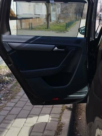 Коричневый Фольксваген Пассат, объемом двигателя 2 л и пробегом 300 тыс. км за 11500 $, фото 6 на Automoto.ua