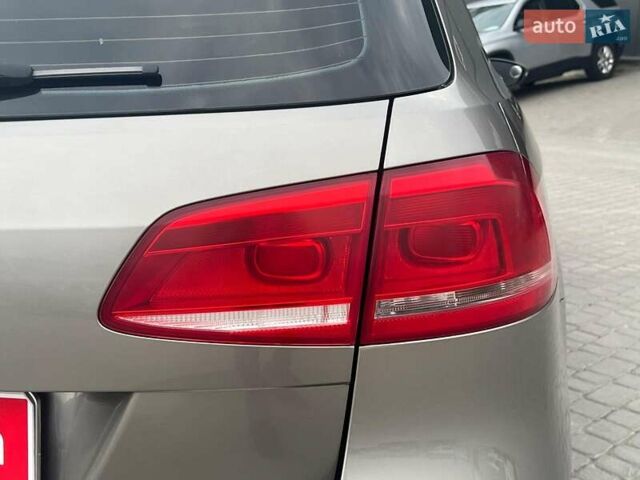 Коричневий Фольксваген Пассат, об'ємом двигуна 1.6 л та пробігом 261 тис. км за 8590 $, фото 10 на Automoto.ua