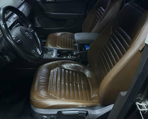 Коричневый Фольксваген Пассат, объемом двигателя 2 л и пробегом 272 тыс. км за 12000 $, фото 9 на Automoto.ua