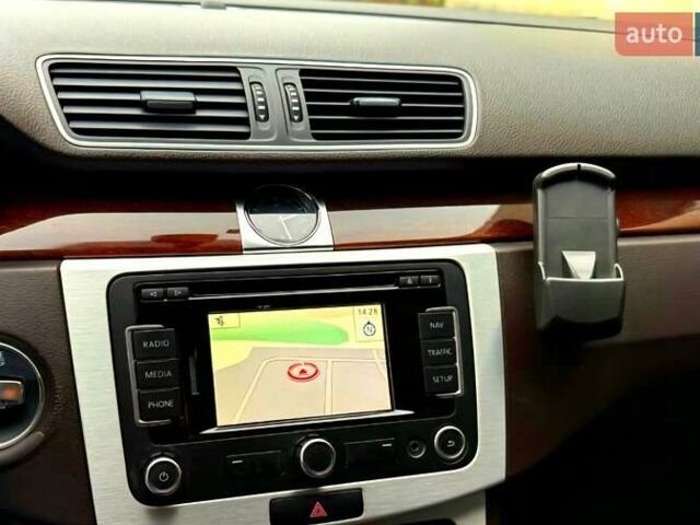 Фольксваген Пассат 2013 в Черновцах на Automoto.ua Коричневый Фольксваген Пассат, объемом двигателя 2 л и пробегом 206 тыс. км за 11700 $, фото 103 на Automoto.ua