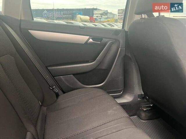 Коричневий Фольксваген Пассат, об'ємом двигуна 1.6 л та пробігом 261 тис. км за 8590 $, фото 20 на Automoto.ua