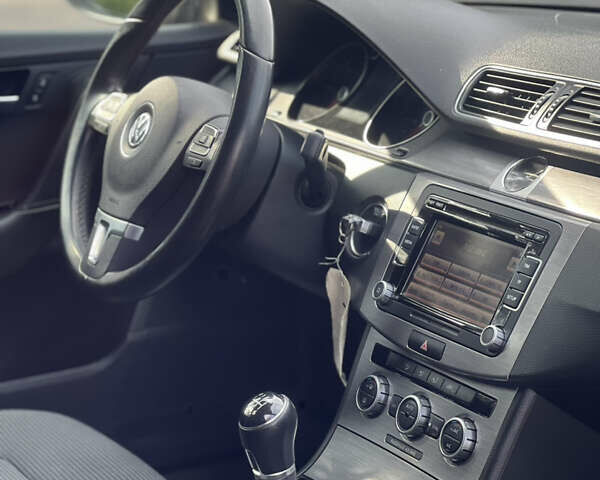 Коричневый Фольксваген Пассат, объемом двигателя 1.6 л и пробегом 226 тыс. км за 11900 $, фото 22 на Automoto.ua