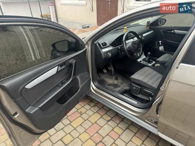 Коричневый Фольксваген Пассат, объемом двигателя 1.97 л и пробегом 325 тыс. км за 11800 $, фото 4 на Automoto.ua