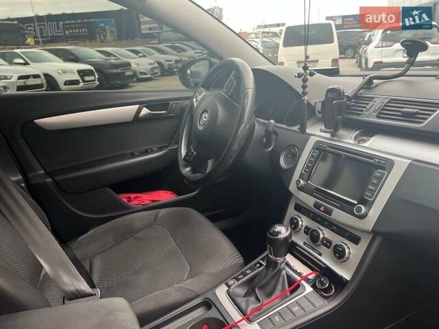 Коричневий Фольксваген Пассат, об'ємом двигуна 1.6 л та пробігом 261 тис. км за 8590 $, фото 16 на Automoto.ua