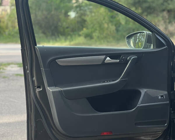 Коричневый Фольксваген Пассат, объемом двигателя 1.6 л и пробегом 226 тыс. км за 11900 $, фото 13 на Automoto.ua