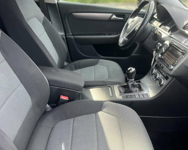 Коричневый Фольксваген Пассат, объемом двигателя 1.6 л и пробегом 226 тыс. км за 11900 $, фото 25 на Automoto.ua