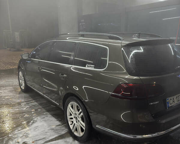 Коричневый Фольксваген Пассат, объемом двигателя 2 л и пробегом 272 тыс. км за 12000 $, фото 3 на Automoto.ua