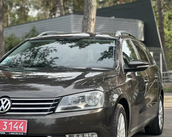 Коричневый Фольксваген Пассат, объемом двигателя 1.6 л и пробегом 226 тыс. км за 11900 $, фото 6 на Automoto.ua