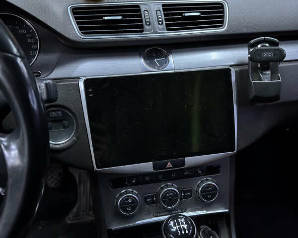 Коричневый Фольксваген Пассат, объемом двигателя 2 л и пробегом 272 тыс. км за 12000 $, фото 11 на Automoto.ua