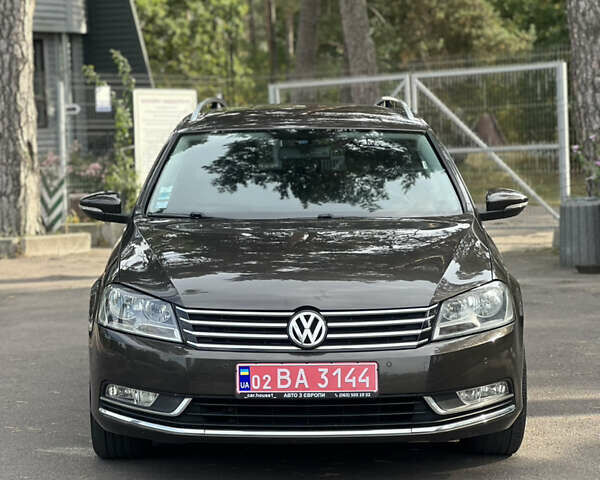 Коричневый Фольксваген Пассат, объемом двигателя 1.6 л и пробегом 226 тыс. км за 11900 $, фото 1 на Automoto.ua