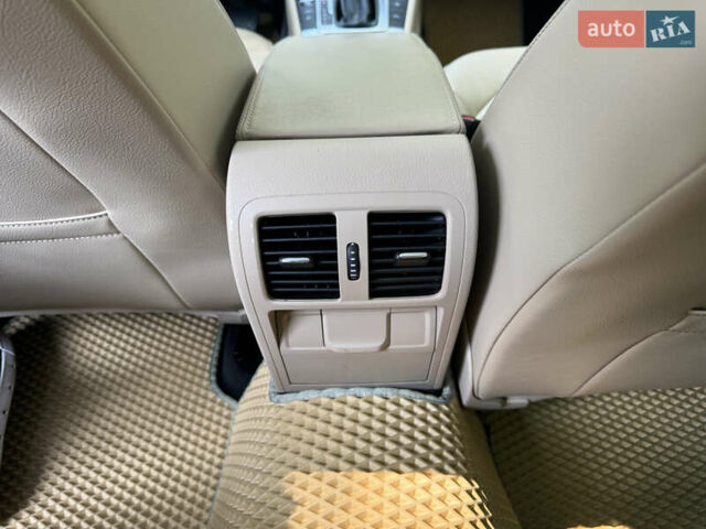 Коричневый Фольксваген Пассат, объемом двигателя 2 л и пробегом 244 тыс. км за 11800 $, фото 18 на Automoto.ua