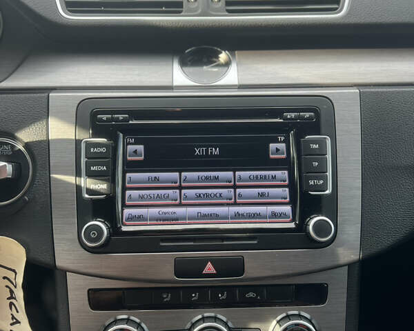 Коричневый Фольксваген Пассат, объемом двигателя 1.6 л и пробегом 226 тыс. км за 11900 $, фото 42 на Automoto.ua