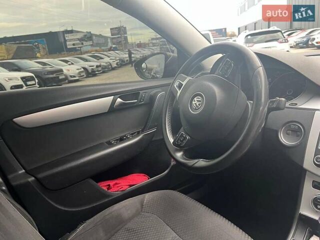 Коричневий Фольксваген Пассат, об'ємом двигуна 1.6 л та пробігом 261 тис. км за 8590 $, фото 17 на Automoto.ua