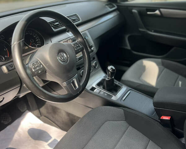 Коричневый Фольксваген Пассат, объемом двигателя 1.6 л и пробегом 226 тыс. км за 11900 $, фото 29 на Automoto.ua