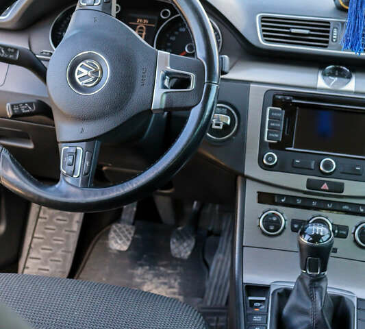 Коричневий Фольксваген Пассат, об'ємом двигуна 1.97 л та пробігом 298 тис. км за 10300 $, фото 2 на Automoto.ua