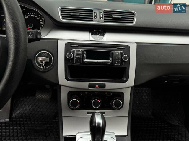 Коричневый Фольксваген Пассат, объемом двигателя 1.97 л и пробегом 204 тыс. км за 13800 $, фото 14 на Automoto.ua