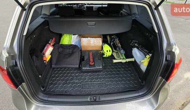 Коричневий Фольксваген Пассат, об'ємом двигуна 1.8 л та пробігом 211 тис. км за 11700 $, фото 7 на Automoto.ua