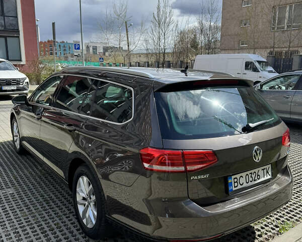 Коричневый Фольксваген Пассат, объемом двигателя 1.6 л и пробегом 247 тыс. км за 11900 $, фото 4 на Automoto.ua