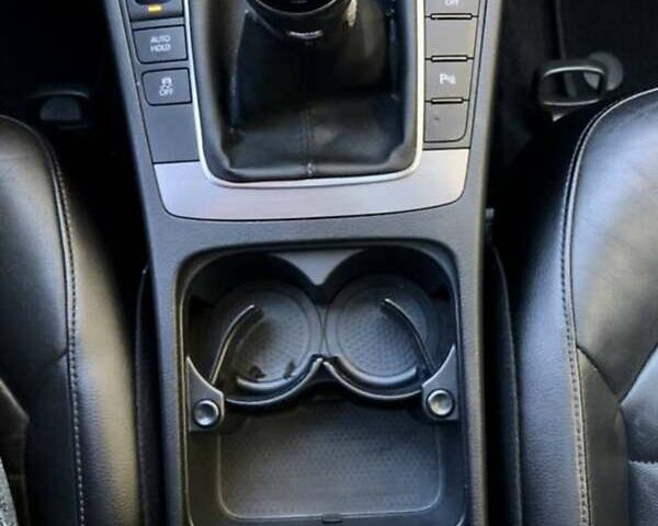 Коричневий Фольксваген Пассат, об'ємом двигуна 1.6 л та пробігом 220 тис. км за 11500 $, фото 16 на Automoto.ua