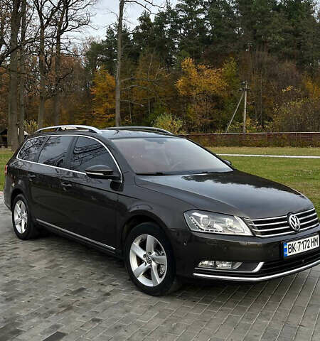 Коричневый Фольксваген Пассат, объемом двигателя 1.6 л и пробегом 285 тыс. км за 10700 $, фото 4 на Automoto.ua