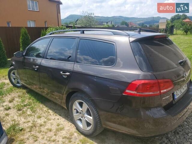 Коричневый Фольксваген Пассат, объемом двигателя 1.6 л и пробегом 300 тыс. км за 10500 $, фото 2 на Automoto.ua