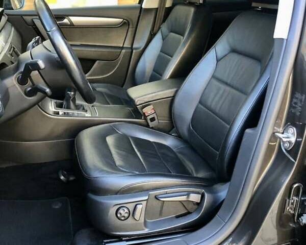 Коричневий Фольксваген Пассат, об'ємом двигуна 1.6 л та пробігом 220 тис. км за 11500 $, фото 11 на Automoto.ua