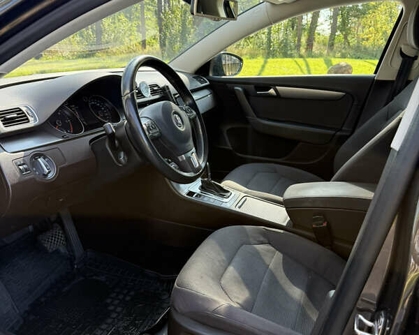 Коричневый Фольксваген Пассат, объемом двигателя 2 л и пробегом 250 тыс. км за 11200 $, фото 8 на Automoto.ua