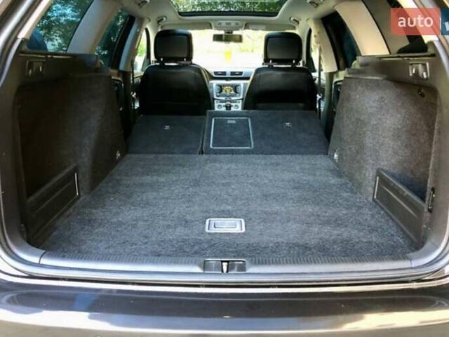 Коричневий Фольксваген Пассат, об'ємом двигуна 1.6 л та пробігом 220 тис. км за 11500 $, фото 24 на Automoto.ua