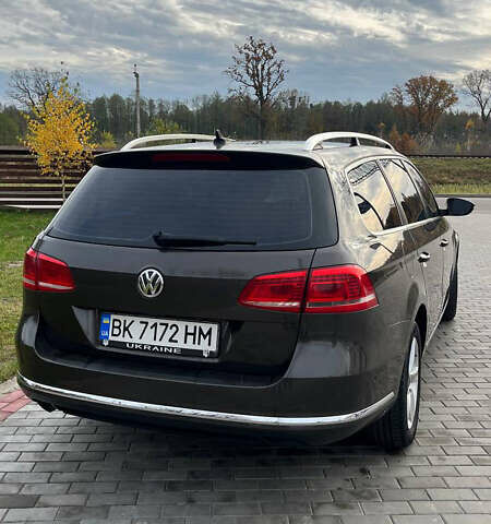 Коричневый Фольксваген Пассат, объемом двигателя 1.6 л и пробегом 285 тыс. км за 10700 $, фото 5 на Automoto.ua