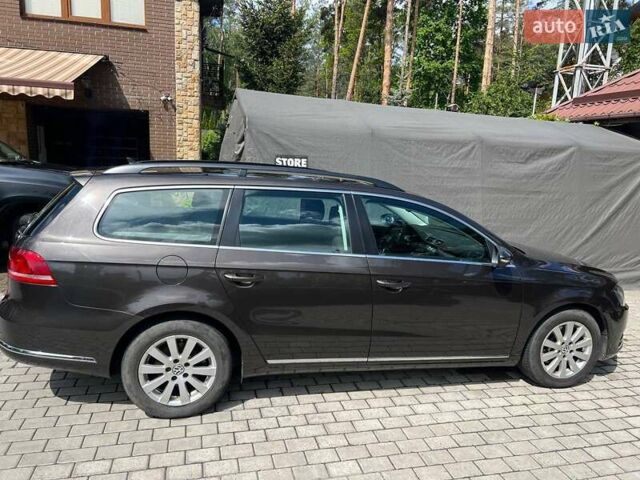 Коричневий Фольксваген Пассат, об'ємом двигуна 1.6 л та пробігом 251 тис. км за 12500 $, фото 4 на Automoto.ua