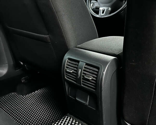 Коричневий Фольксваген Пассат, об'ємом двигуна 1.97 л та пробігом 253 тис. км за 13800 $, фото 18 на Automoto.ua