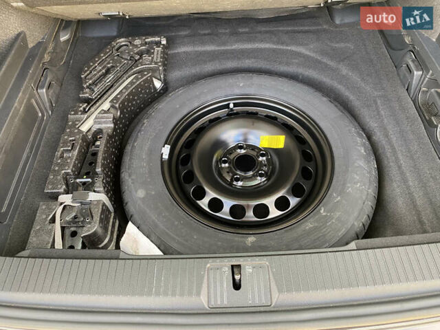 Коричневый Фольксваген Пассат, объемом двигателя 1.97 л и пробегом 265 тыс. км за 13750 $, фото 9 на Automoto.ua