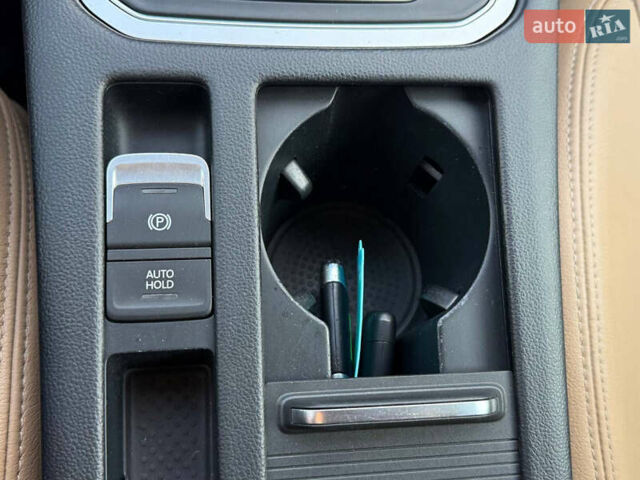 Коричневый Фольксваген Пассат, объемом двигателя 1.6 л и пробегом 200 тыс. км за 14300 $, фото 62 на Automoto.ua