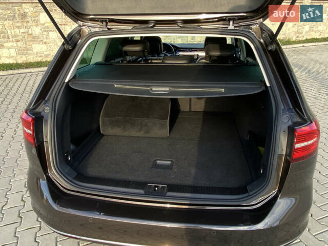 Коричневый Фольксваген Пассат, объемом двигателя 1.97 л и пробегом 265 тыс. км за 13750 $, фото 21 на Automoto.ua