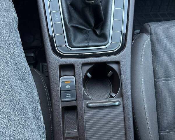 Коричневий Фольксваген Пассат, об'ємом двигуна 1.97 л та пробігом 235 тис. км за 15500 $, фото 19 на Automoto.ua