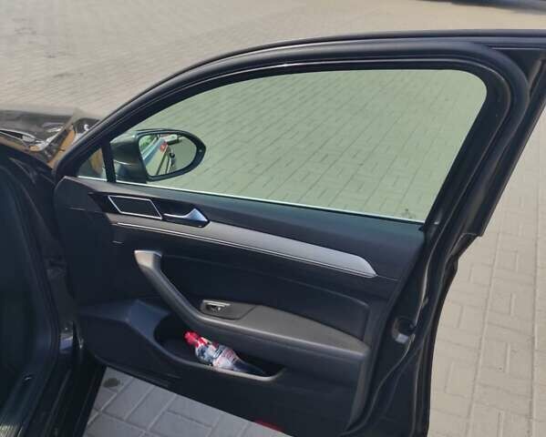 Коричневый Фольксваген Пассат, объемом двигателя 1.6 л и пробегом 207 тыс. км за 13500 $, фото 64 на Automoto.ua