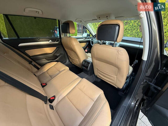 Коричневый Фольксваген Пассат, объемом двигателя 1.6 л и пробегом 200 тыс. км за 14300 $, фото 41 на Automoto.ua