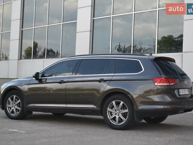 Коричневый Фольксваген Пассат, объемом двигателя 1.97 л и пробегом 295 тыс. км за 13500 $, фото 1 на Automoto.ua