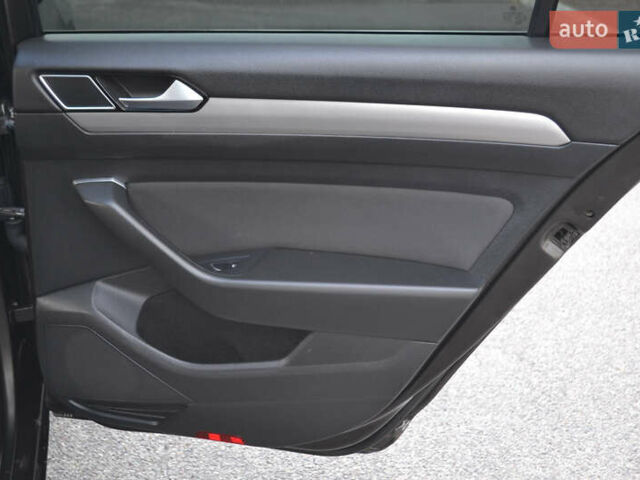 Коричневый Фольксваген Пассат, объемом двигателя 1.97 л и пробегом 295 тыс. км за 13500 $, фото 40 на Automoto.ua