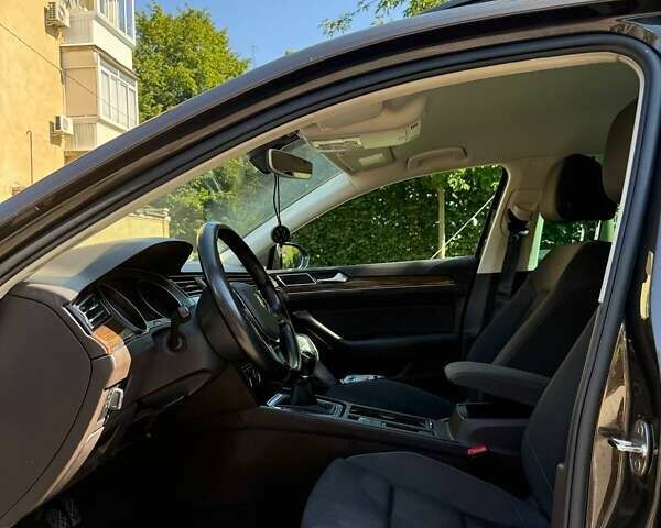 Коричневий Фольксваген Пассат, об'ємом двигуна 1.97 л та пробігом 235 тис. км за 15500 $, фото 22 на Automoto.ua