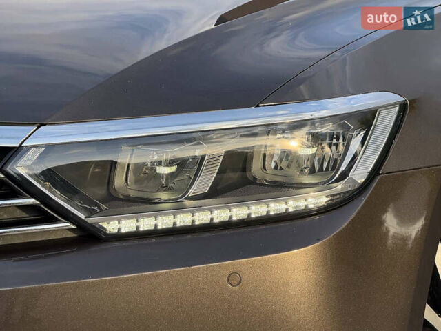 Коричневий Фольксваген Пассат, об'ємом двигуна 1.6 л та пробігом 200 тис. км за 14900 $, фото 21 на Automoto.ua