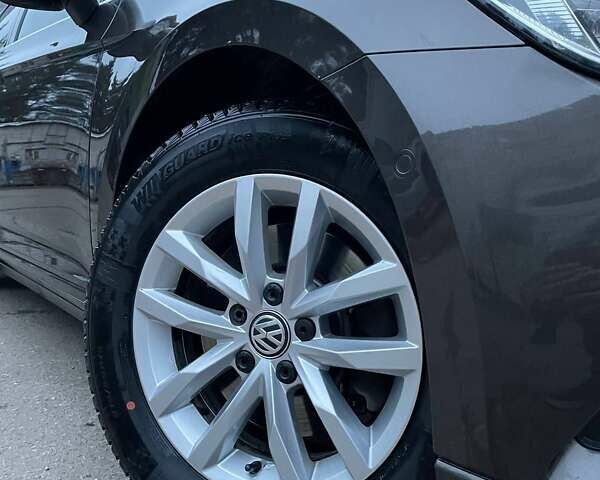 Коричневый Фольксваген Пассат, объемом двигателя 2 л и пробегом 326 тыс. км за 12999 $, фото 7 на Automoto.ua