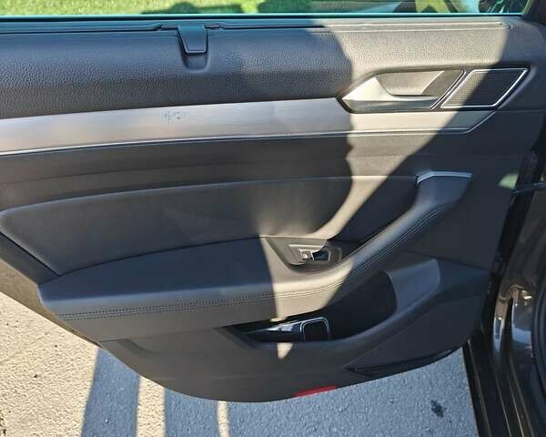 Коричневый Фольксваген Пассат, объемом двигателя 2 л и пробегом 292 тыс. км за 16500 $, фото 43 на Automoto.ua