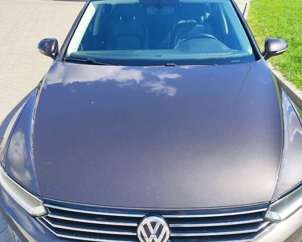 Коричневый Фольксваген Пассат, объемом двигателя 1.6 л и пробегом 207 тыс. км за 13500 $, фото 3 на Automoto.ua