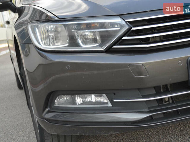 Коричневый Фольксваген Пассат, объемом двигателя 1.97 л и пробегом 295 тыс. км за 13500 $, фото 52 на Automoto.ua