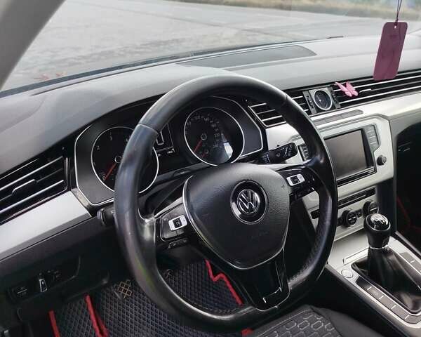 Коричневый Фольксваген Пассат, объемом двигателя 1.6 л и пробегом 284 тыс. км за 12300 $, фото 13 на Automoto.ua