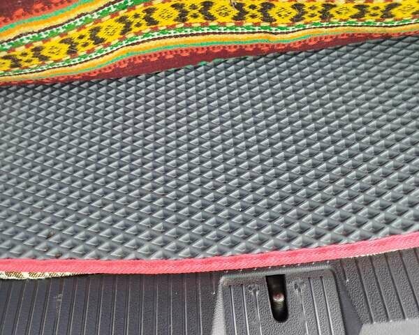 Коричневый Фольксваген Пассат, объемом двигателя 1.6 л и пробегом 284 тыс. км за 12300 $, фото 20 на Automoto.ua